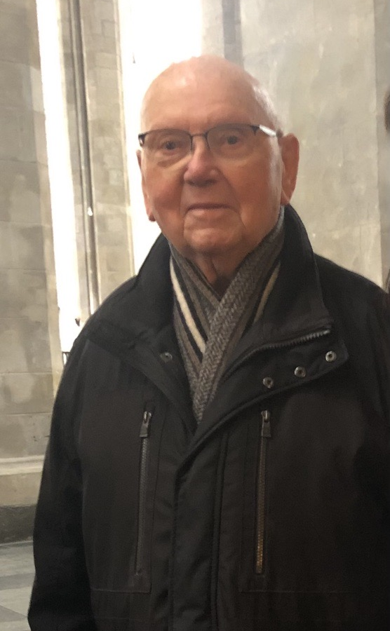 Titelbild: Wir gratulieren Altbischof Leo zum Geburtstag