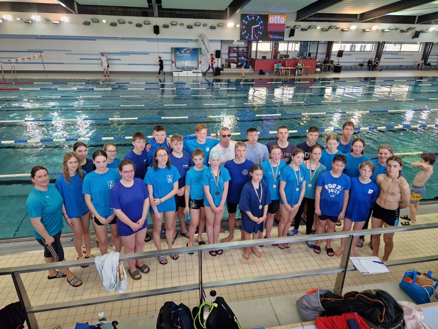 Titelbild: Wir schwimmen einfach super!!!