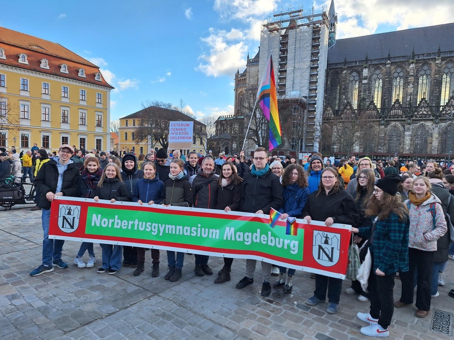 Titelbild: Für eine freie, offene und menschenwürdige Gesellschaft