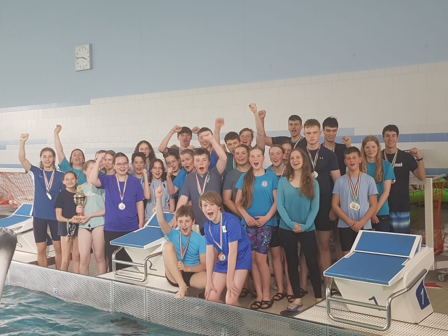 Titelbild: Wir sind einfach die Besten – im Schwimmen!!!